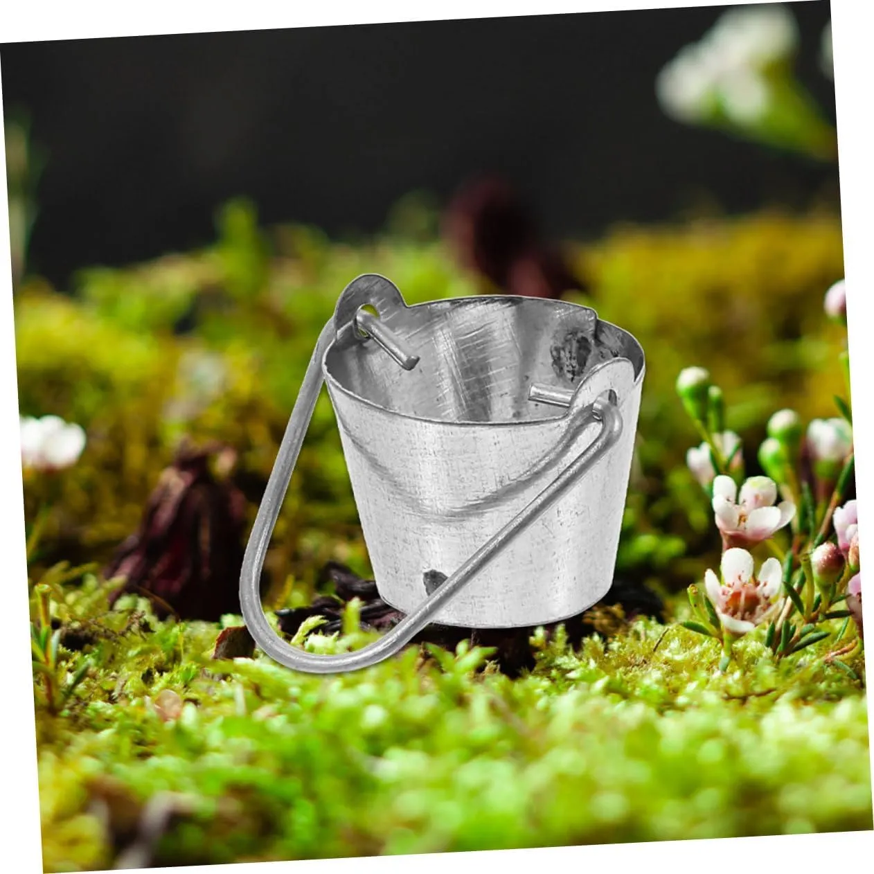 60pcs Miniature Iron Bucket Model for Dollhouse Decoration Realistic Miniature Buckets for Garden Landscape Educational Toy Inspires Creativity and Imagination
