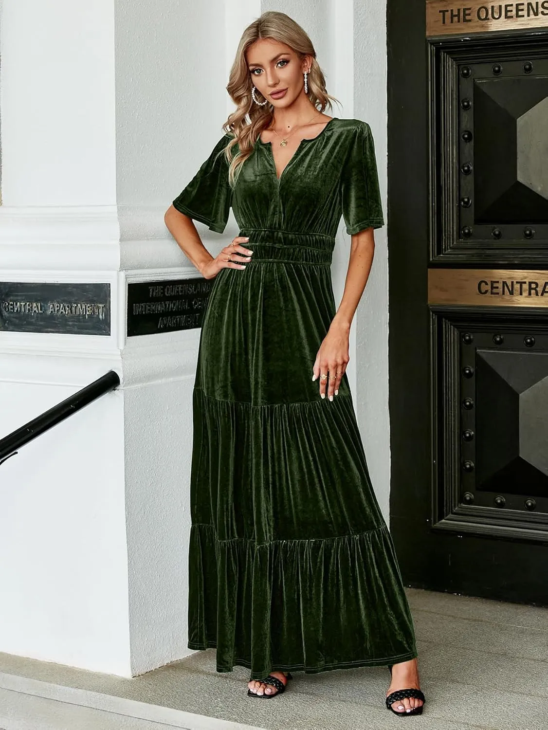 Amegoya Women's Velvet Short Sleeve V Neck Formal Wedding Guest Maxi Dresses Fall Evening Party Long Dresses
