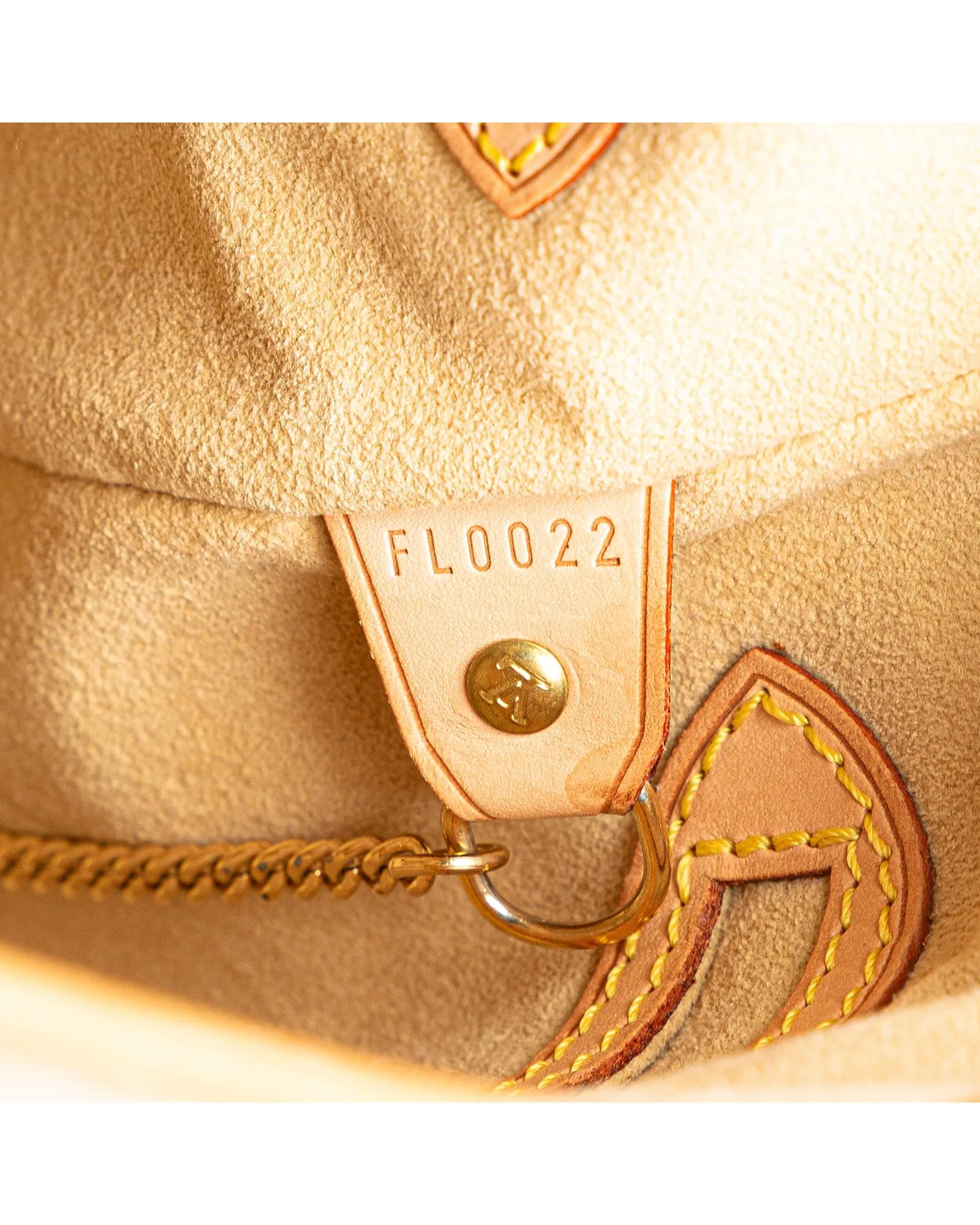 Bucket Bag M51247