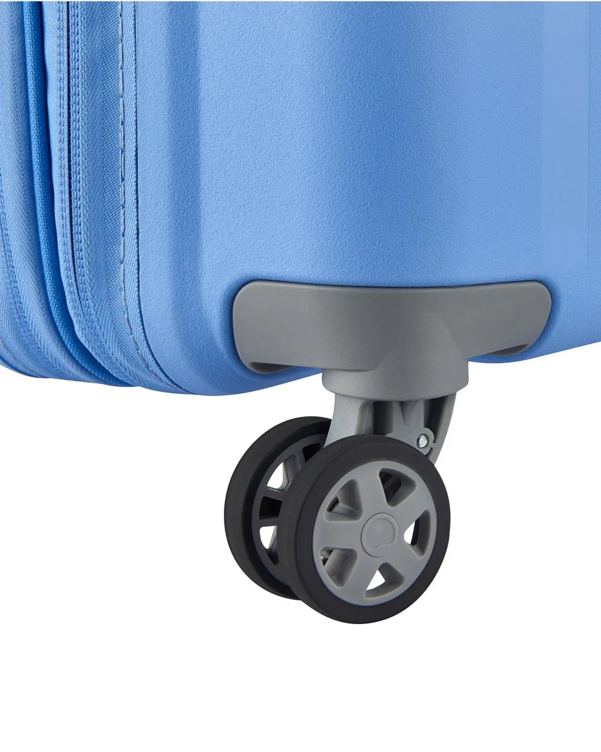 Delsey Clavel 83cm 4 Wheel Expandable suitcase Lavender Blue