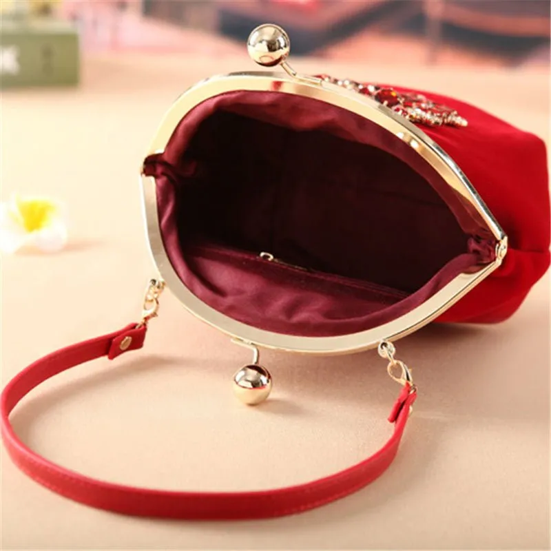 Diamond Flower Velvet Clutch Purse