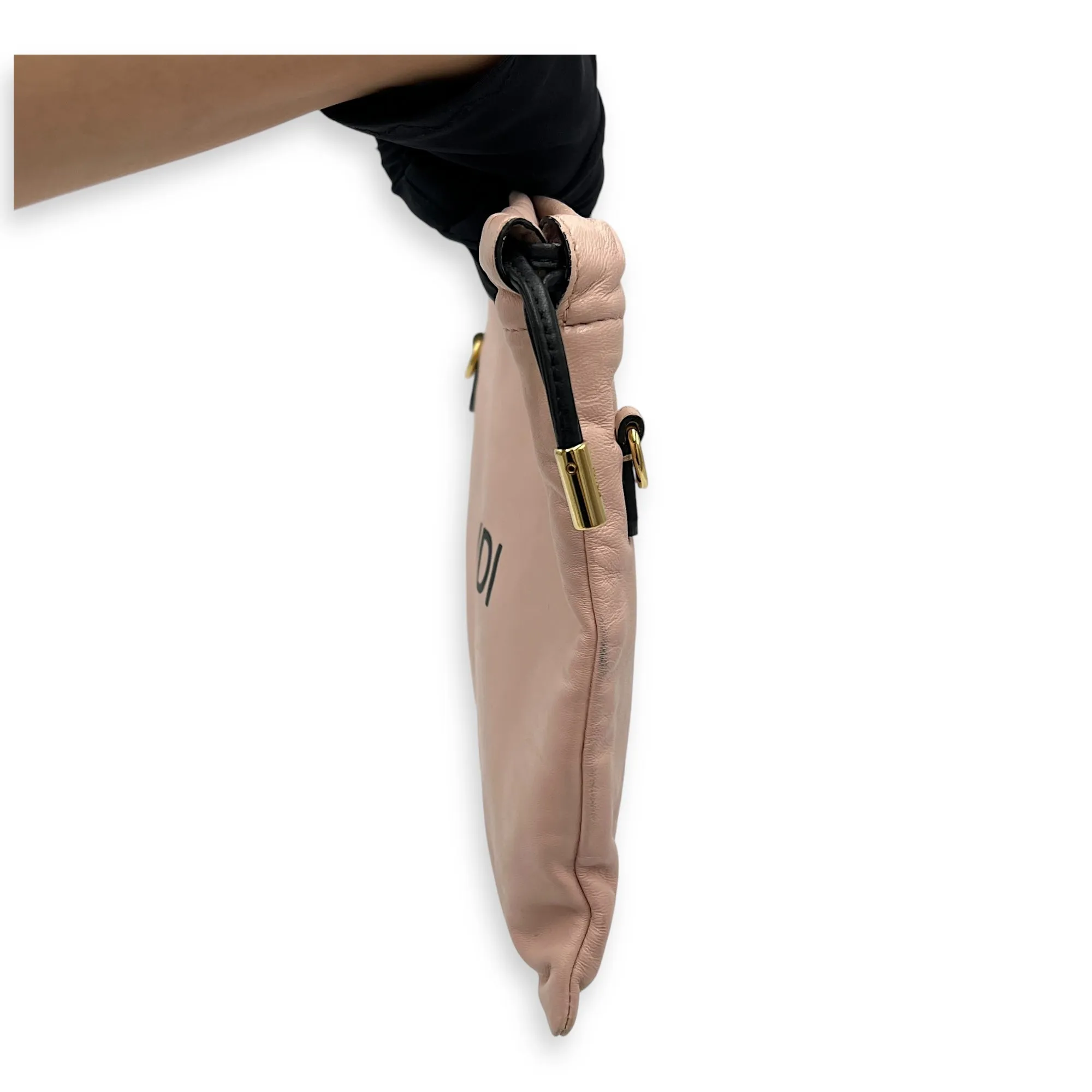 Drawstring pouch Crossbody Bag Pink in Calfskin, Gold hardware
