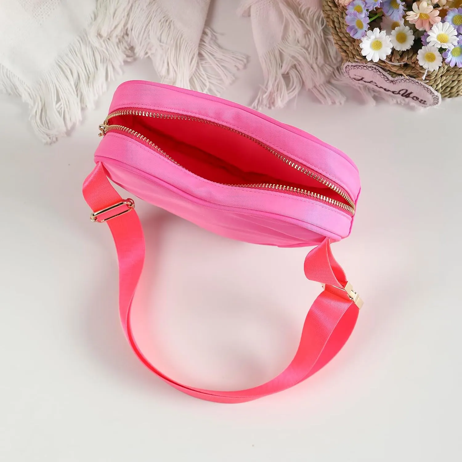 DYSHAYEN Heart Shaped Fanny Pack for Women,Nylon Mini Fashion Waist Pack CrossBody Everywhere Belt Bag （Hot Pink）