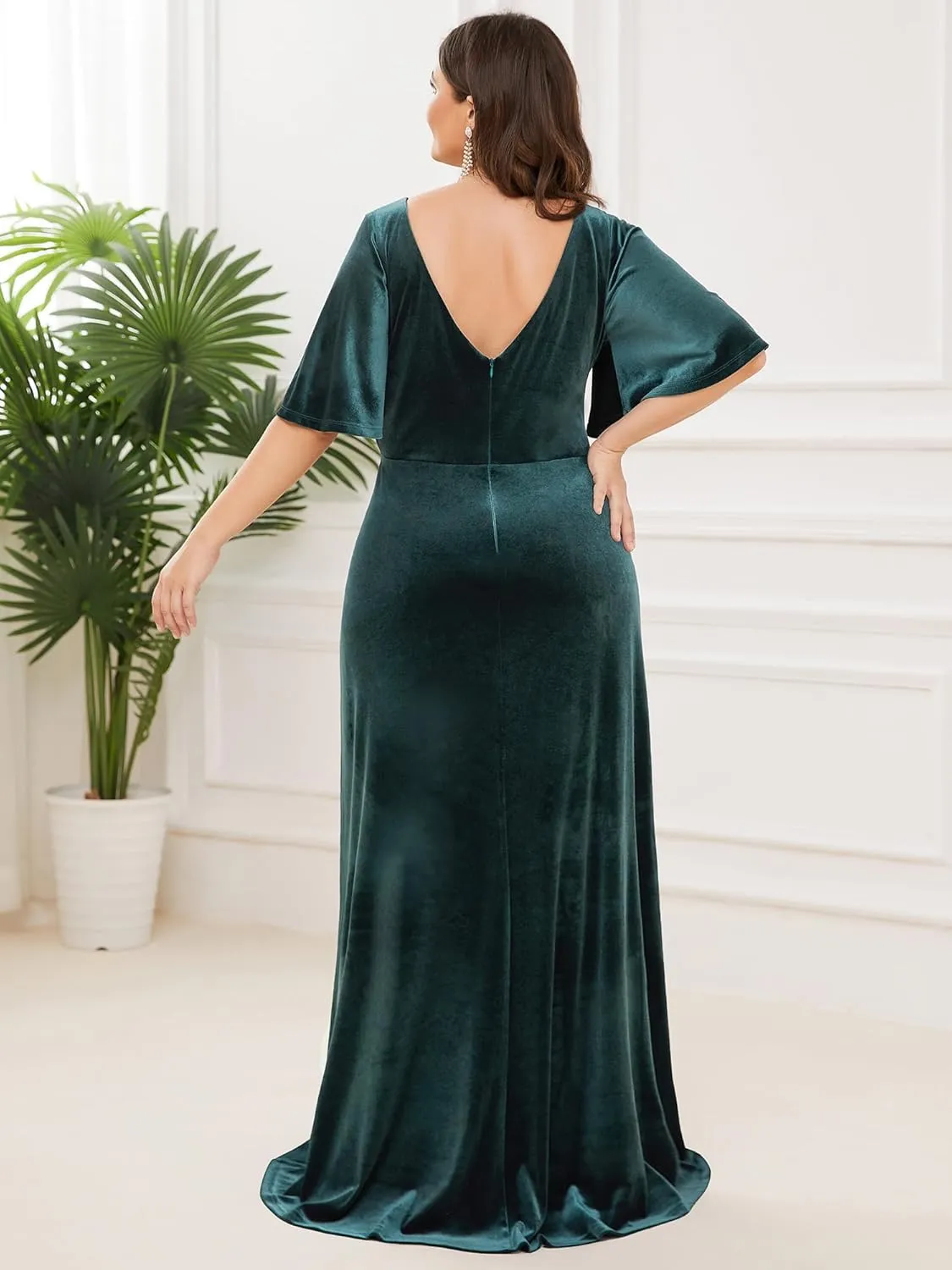 Ever-Pretty Women's Retro V-Neck Ruffles Sleeves A-line Velvet Maxi Winter Plus Size Formal Dress 00861-DA