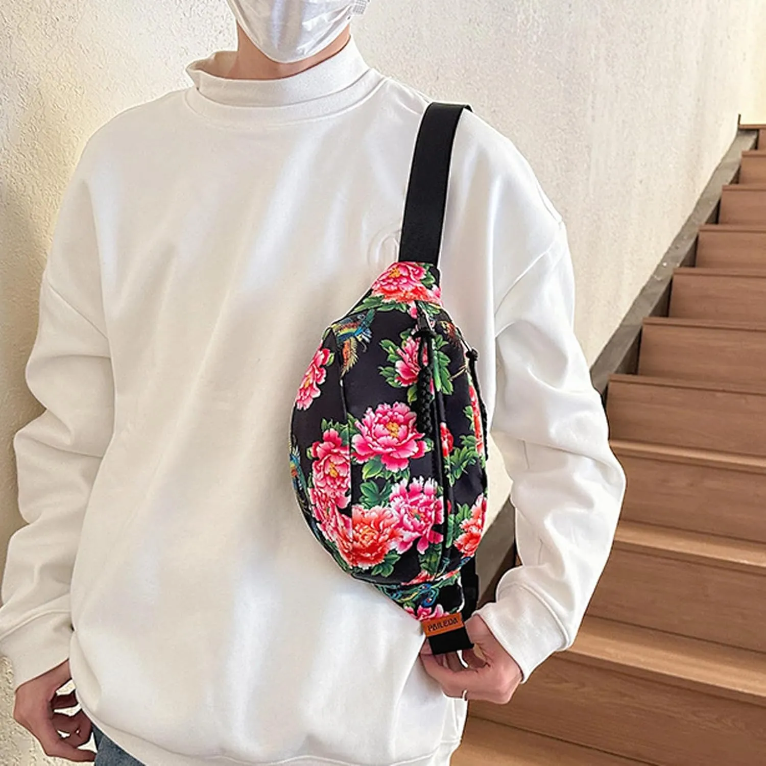 eYLun Women Fanny Pack Crossbody Bag Adjustable Casual Waist Bag FashionChest Bag Waist Pack for Travel Walking Running Hiking Black