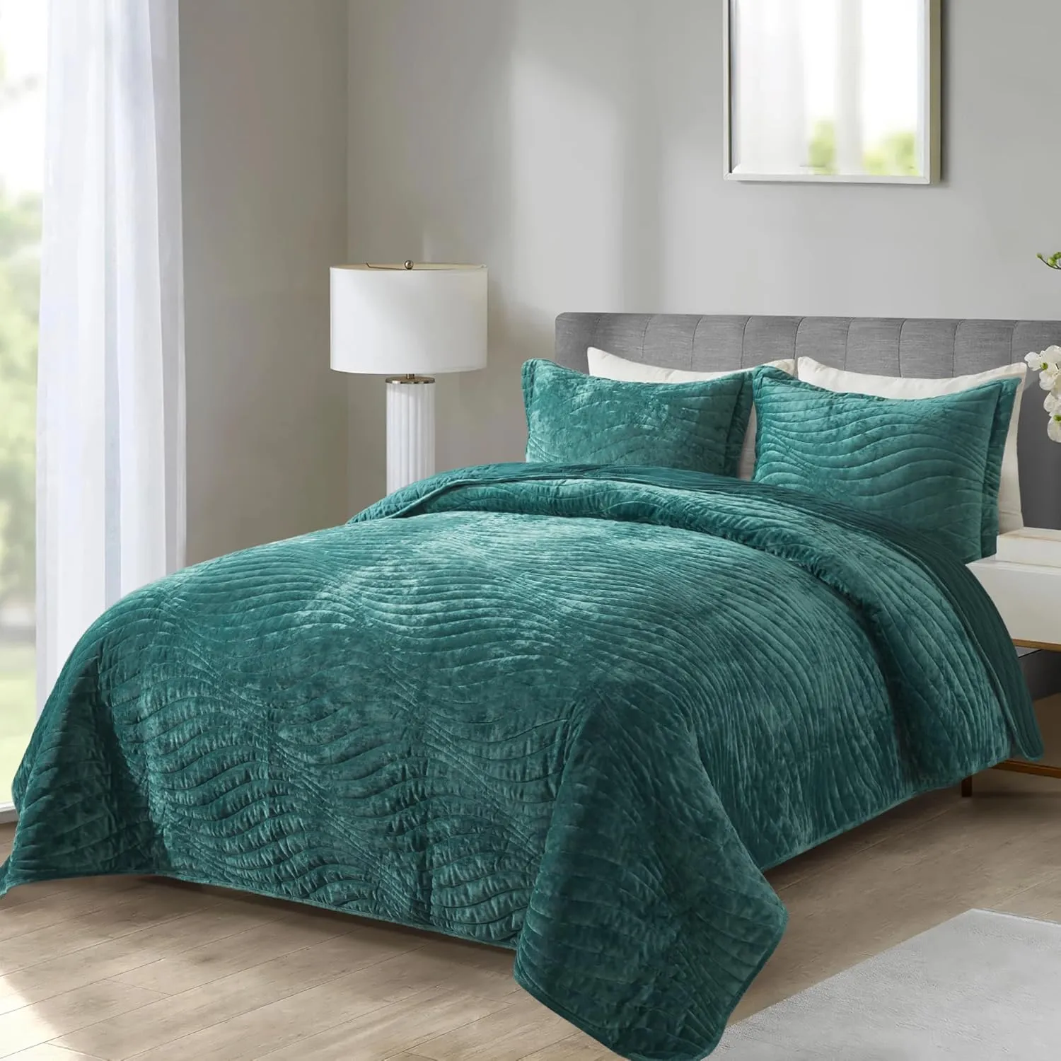 HoneiLife Queen Size Quilt Sets - Velvet Quilt for Queen Beds, Lightweight Bedspreads Solid Coverlets Queen Quilt Bedding Sets 3-Pieces, Blue-Green