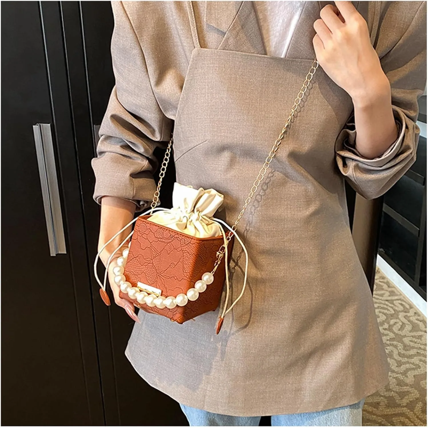 Ladies bucket bag Pearl portable handbag