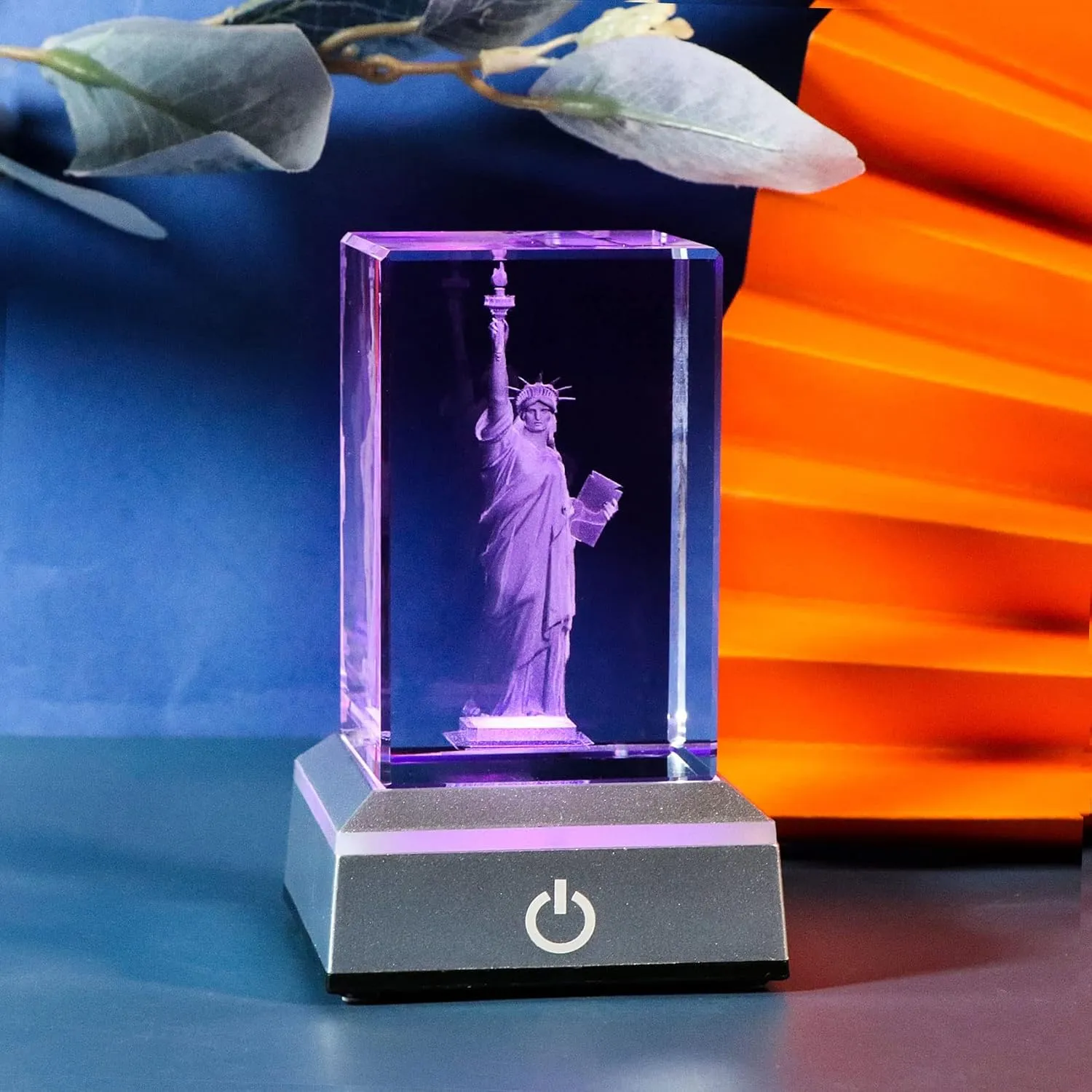 Movdyka 3D Crystal Statue of Liberty Figurine New York City Souvenirs Gifts for Women Men Friends Home Office Decor, Laser Etched Liberty Statue with LED Base