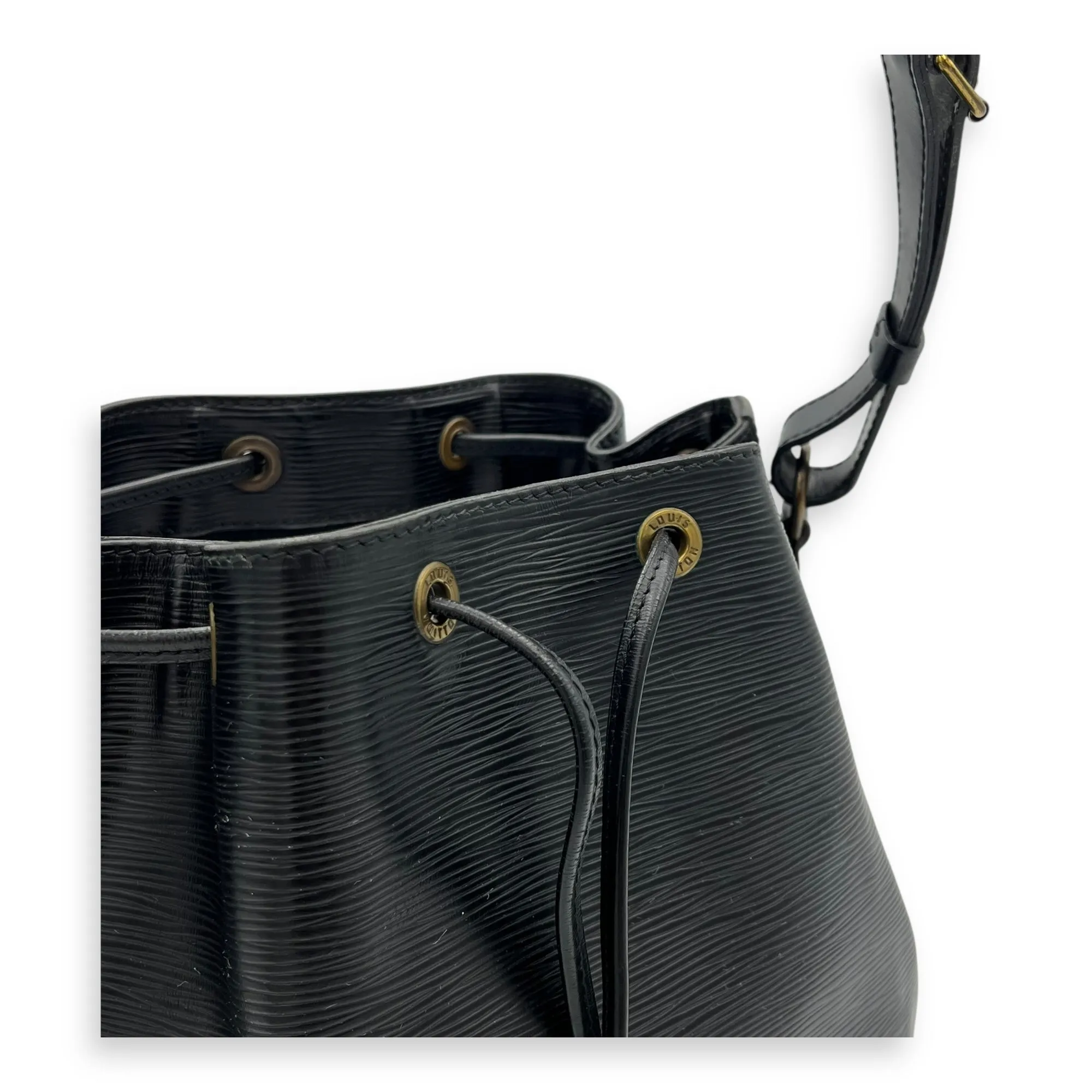 Noe Bucket Bag Black in Epi Leather, Gold hardware
