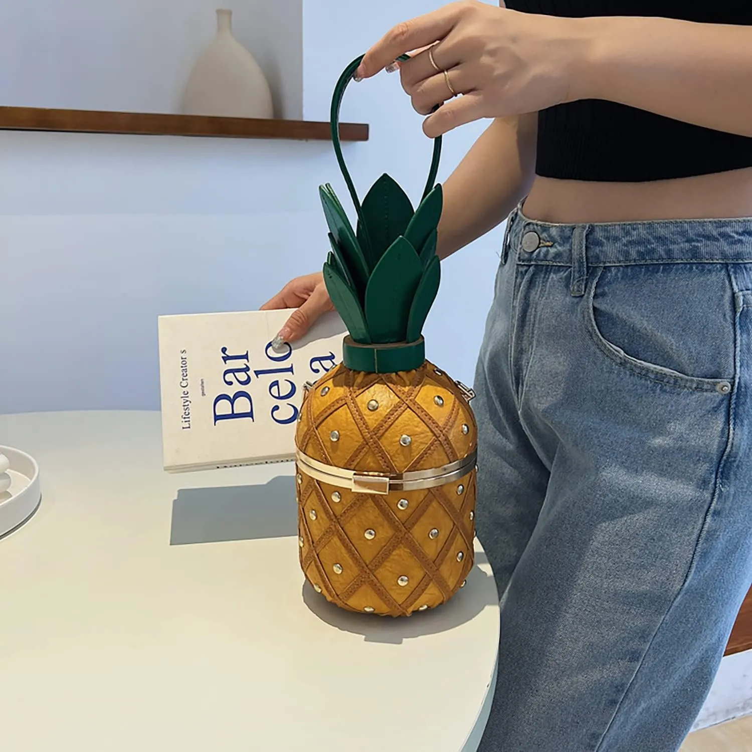 Pineapple Bucket Purse for Women,Trendy Chain Messenger Crossbody Bag with Rivet， Tropical Hawaiian Shoulder Handbag