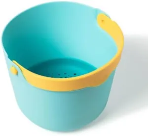 QUUT Bucki Kids Beach Bucket - Durable Plastic Sand and Water Toy with Removable Sieve for Creative Play - Ideal for Outdoor Exploration, Garden, Pool, and Sandcastle Building - Banana Blue & Lagoon