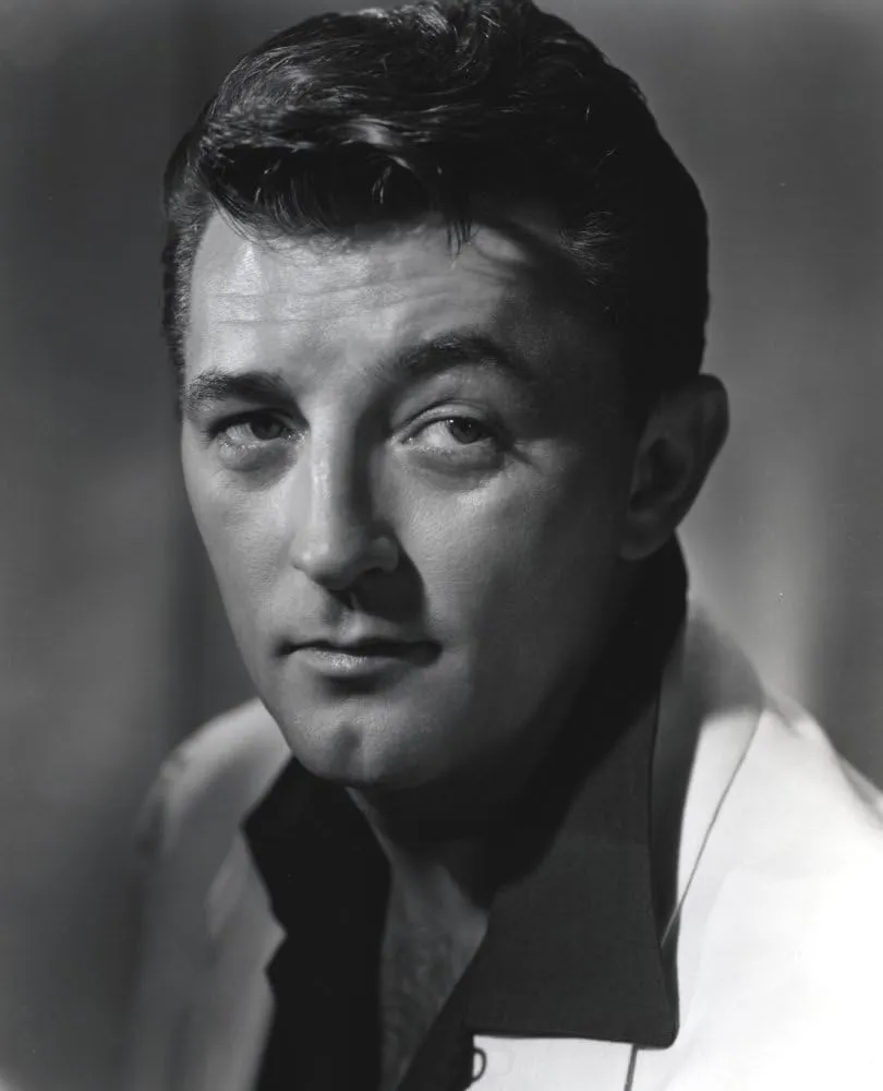 Robert Mitchum Photo Print (8 x 10)