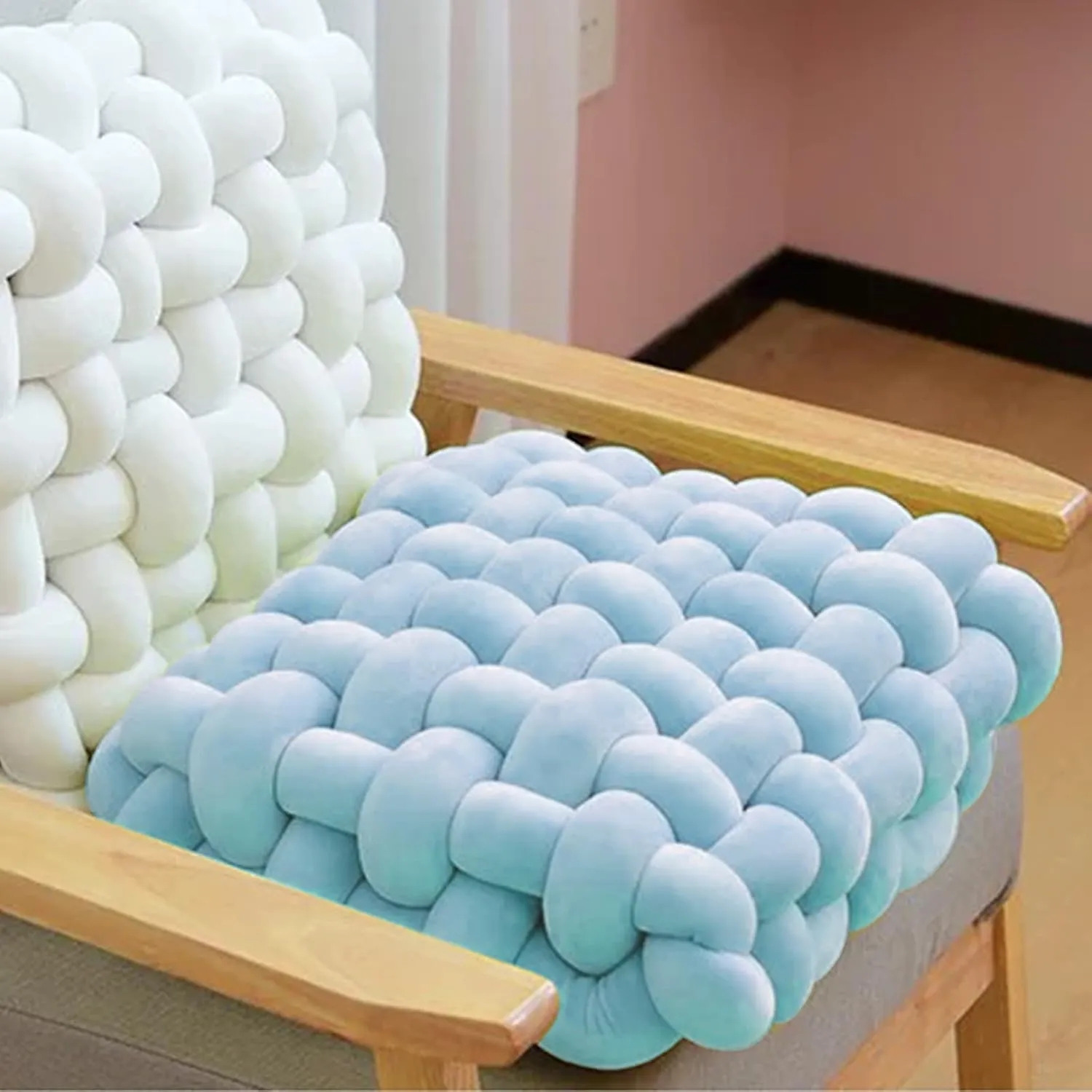 Velvet Chunky Yarn Bulky Giant Arm Knitting Yarn, Super Soft Tubular Weight Jumbo Y arn,DIY Crochet Hand Knitting Thick Yar n for Blanket,Pet Bed, Rugs Pillow,Handbag(2.2lb-Light Blue)