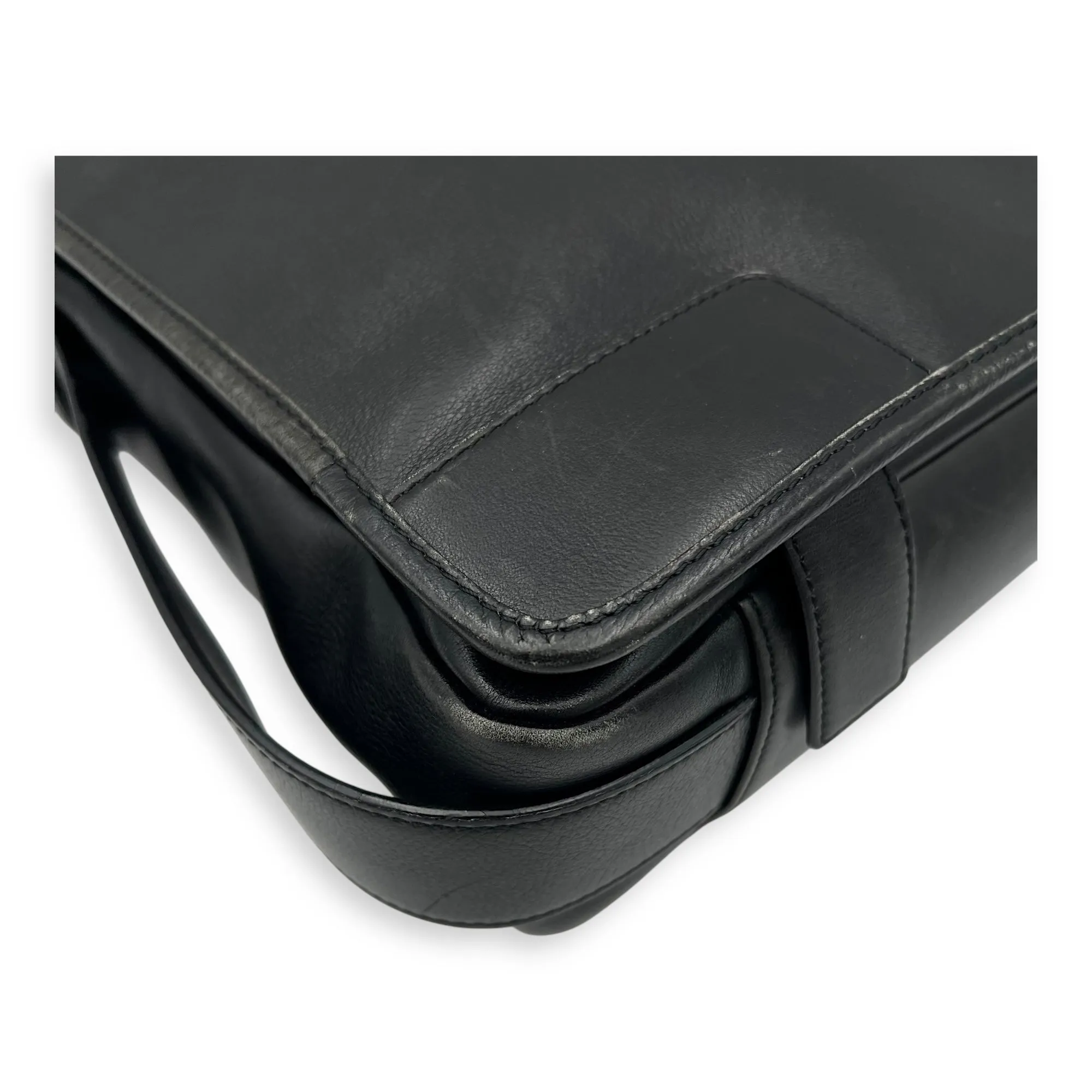 Vintage Crossbody Bag Black in Calfskin, Silver hardware