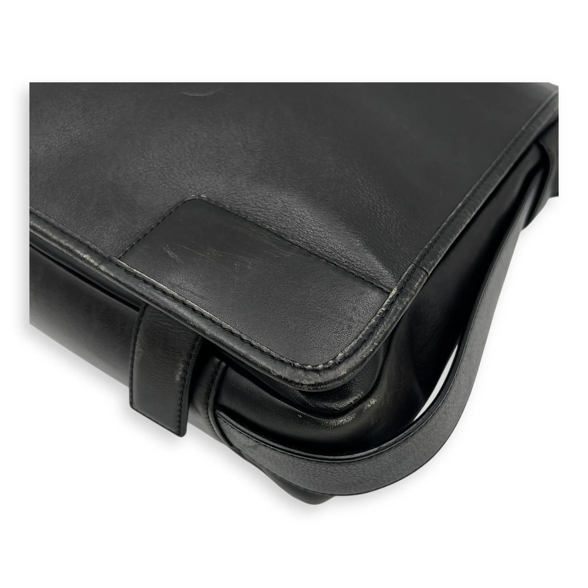 Vintage Crossbody Bag Black in Calfskin, Silver hardware