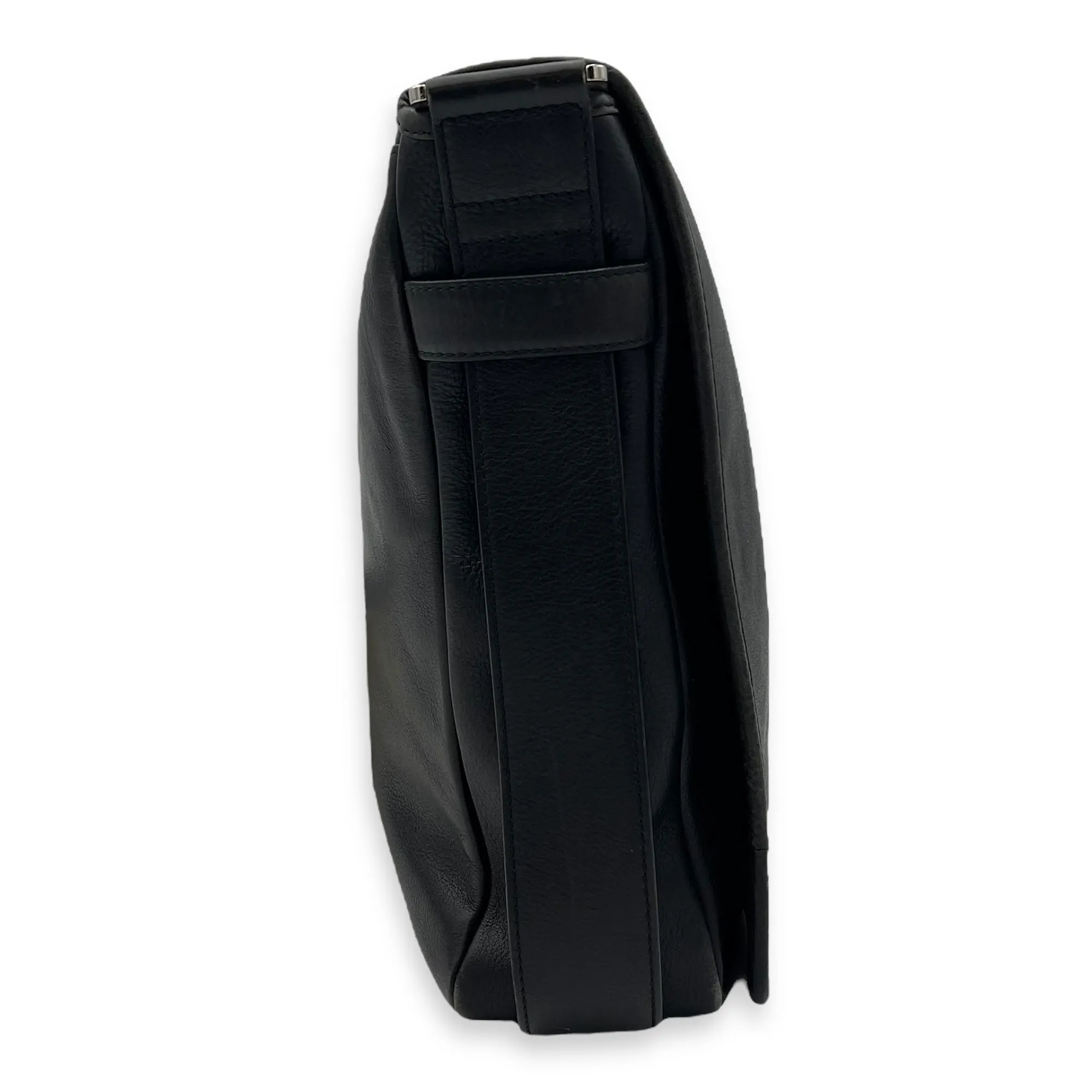 Vintage Crossbody Bag Black in Calfskin, Silver hardware