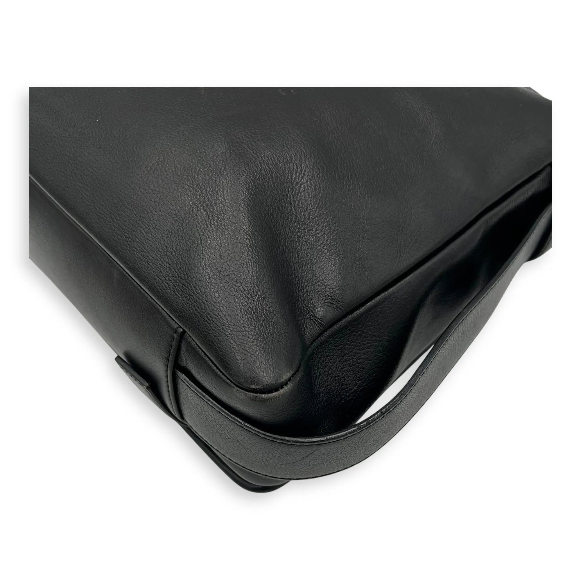 Vintage Crossbody Bag Black in Calfskin, Silver hardware