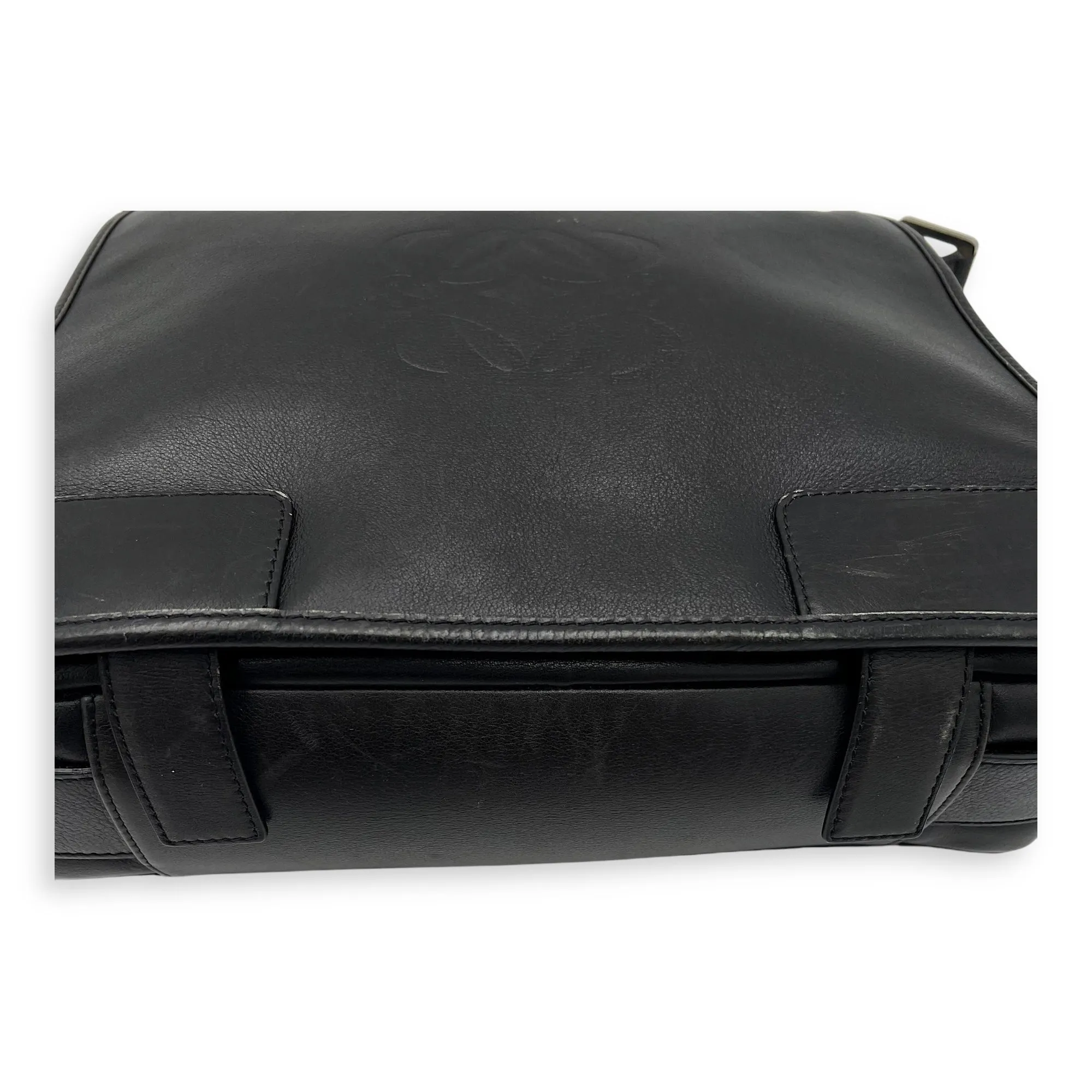 Vintage Crossbody Bag Black in Calfskin, Silver hardware