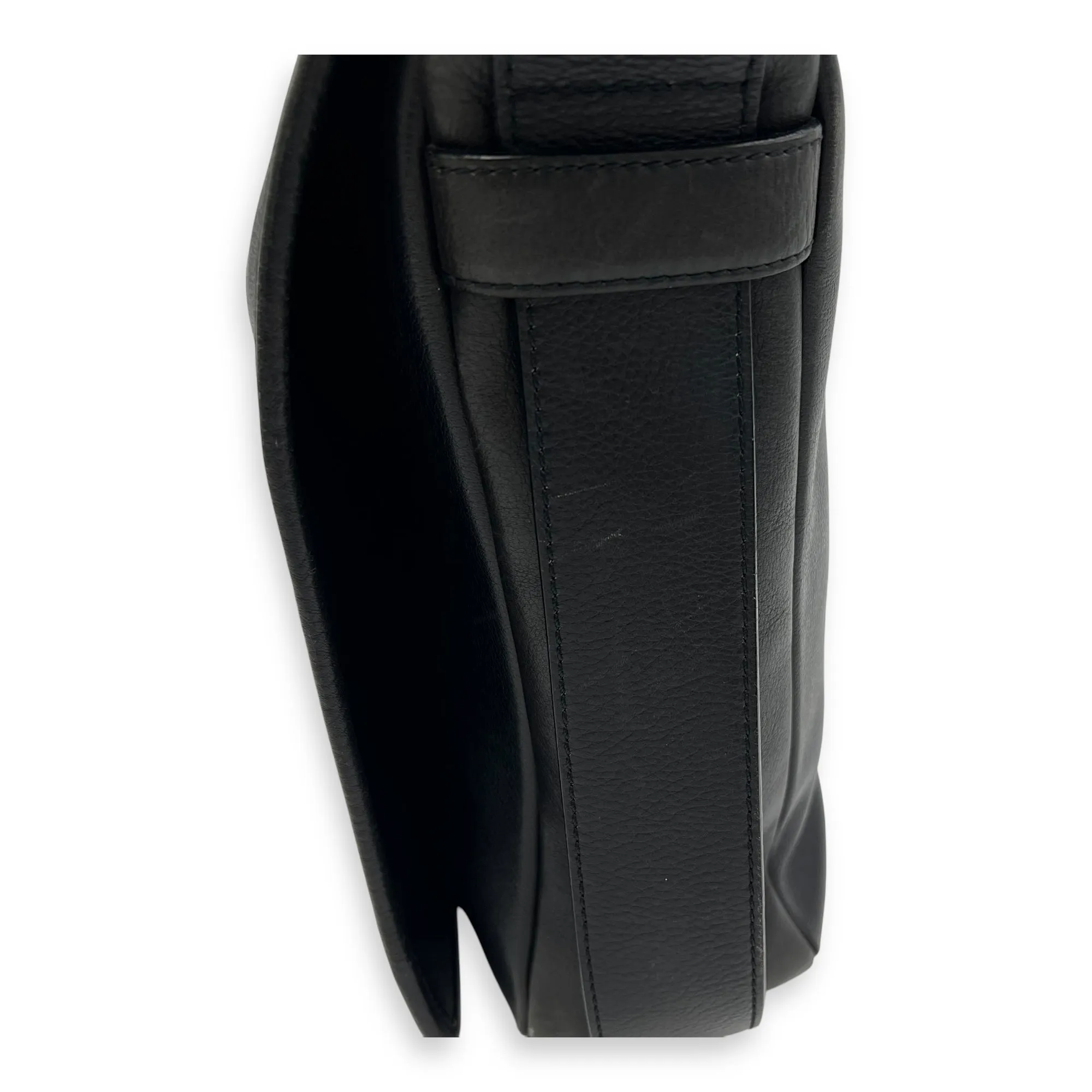 Vintage Crossbody Bag Black in Calfskin, Silver hardware