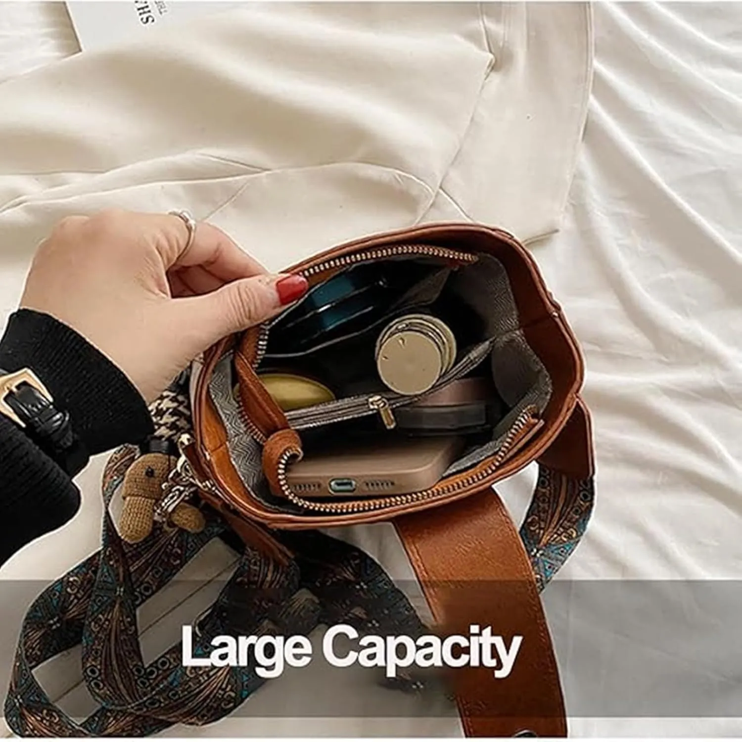 Vintage Fashion Bag With Adjustable Wider Shoulder Strap, Vintage Water Bucket Bag, Square Crossbody Small Bags for Women