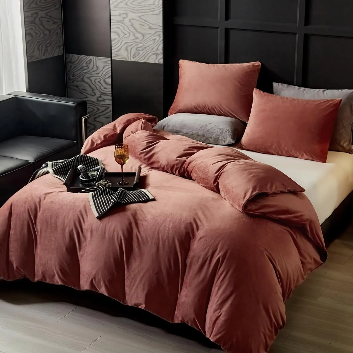 WARMDERN Blush Pink Flannel Velvet Duvet Cover King Size Duvet Cover Bedding Sets, 3pcs Ultra Soft Luxury Textured Modern Crystal Velvet Duvet Covers with Zipper Closure(Blush Pink, King)