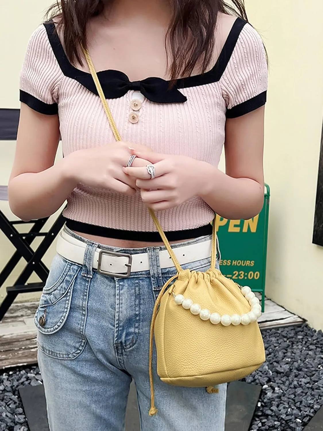 Womens Bucket Bag Purse Fashion Pearl Top-Handle Bags PU Leather Small Crossbody Bags Lightweight Shoulder Bag