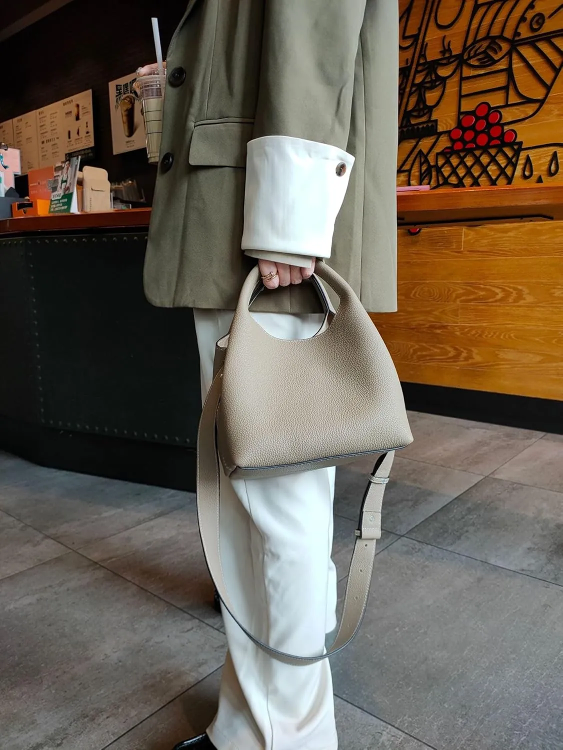 Women's Leather Commuting Bucket Bag Color-blocking Handbag Cowhide Basket Shoulder Crossbody Bag Top Handle Versatile
